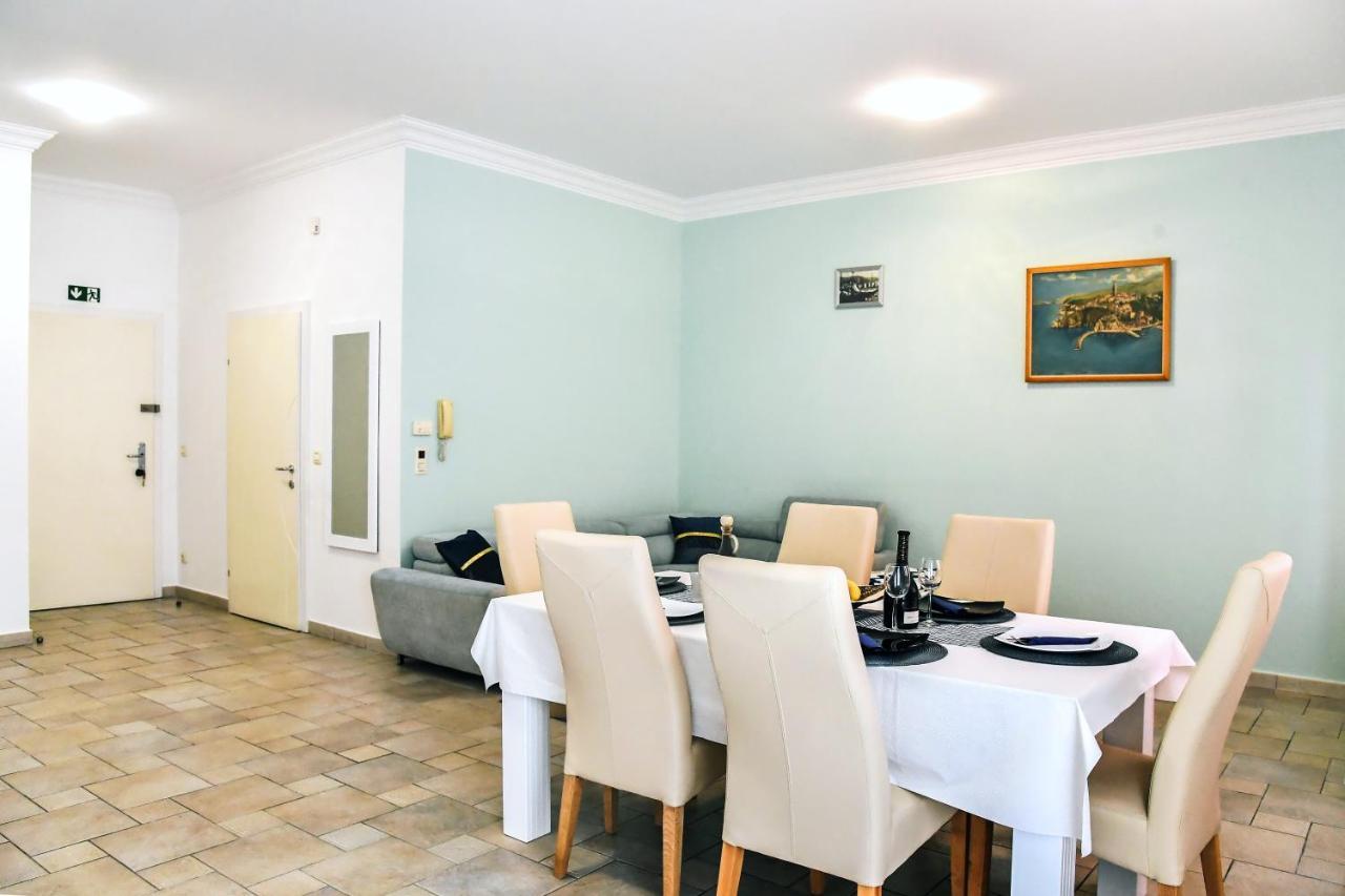 Apartman Lui Apartman Fiume Kültér fotó